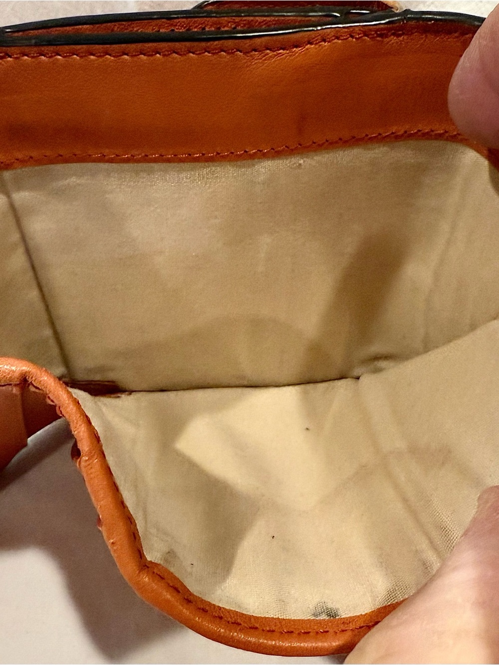 Chloé “C” Small Trifold Wallet In Tawny Orange Crocodile Embossed Leather - Picture 10 of 13